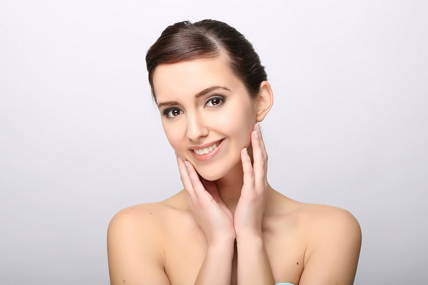 Everything You Need to Know About Dermaplaning