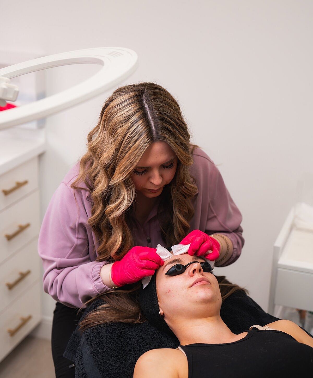 Aesthetician promoting skincare and positive vibes